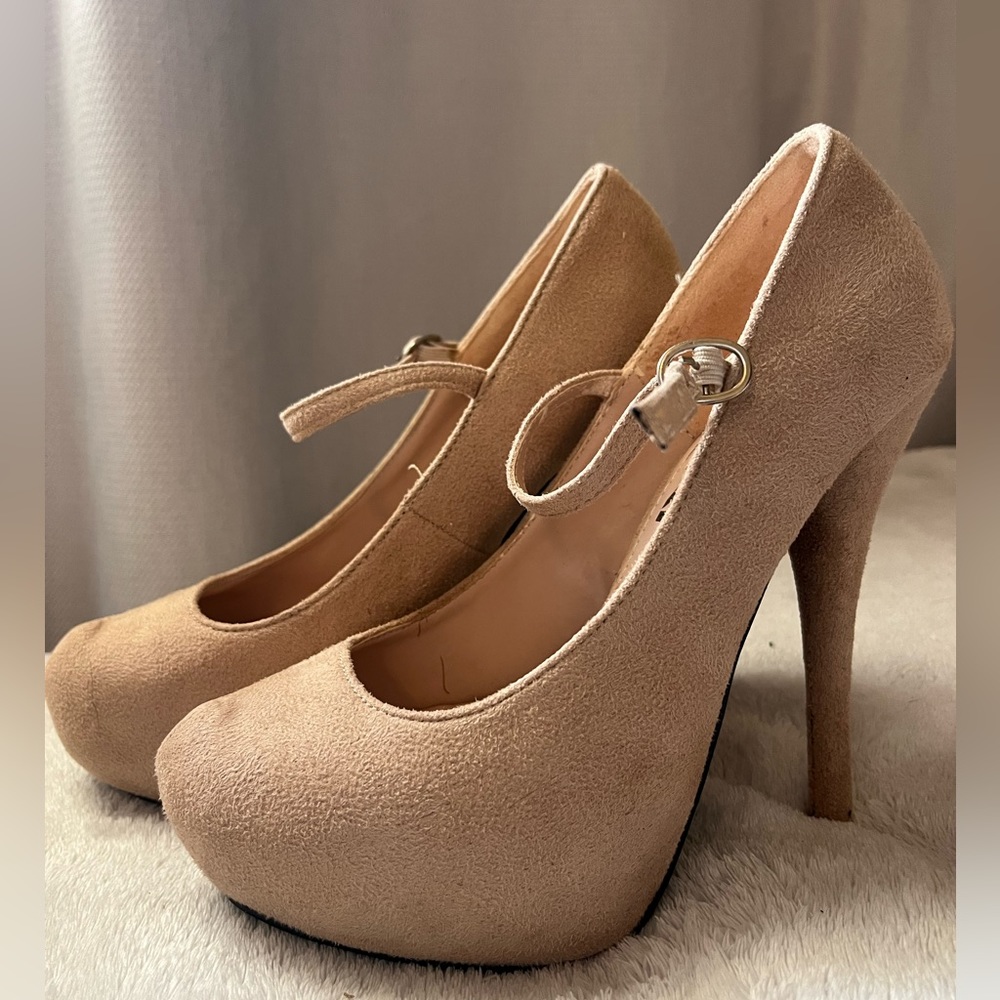 Traffic Tan Shoes 6| Women heel
